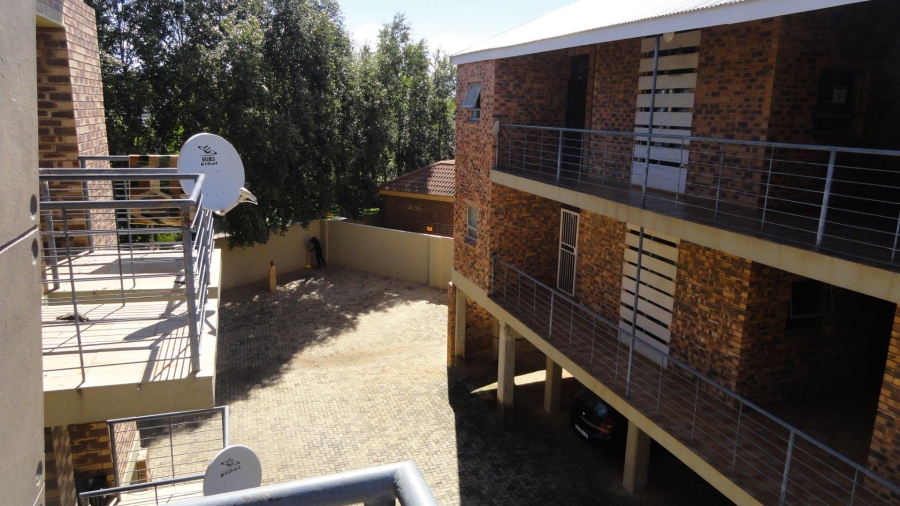 1 Bedroom Property for Sale in Dassie Rand North West